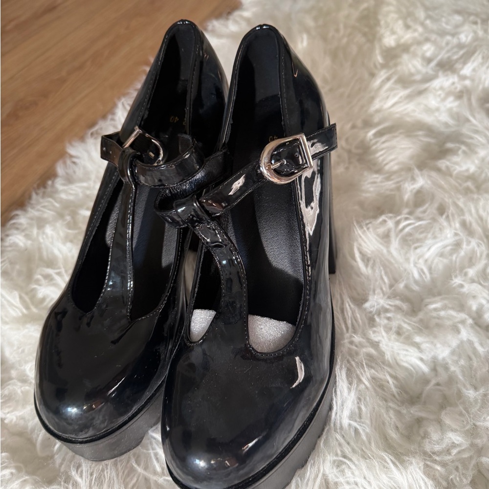 Elegant Black Patent Leather Mary Jane Heels